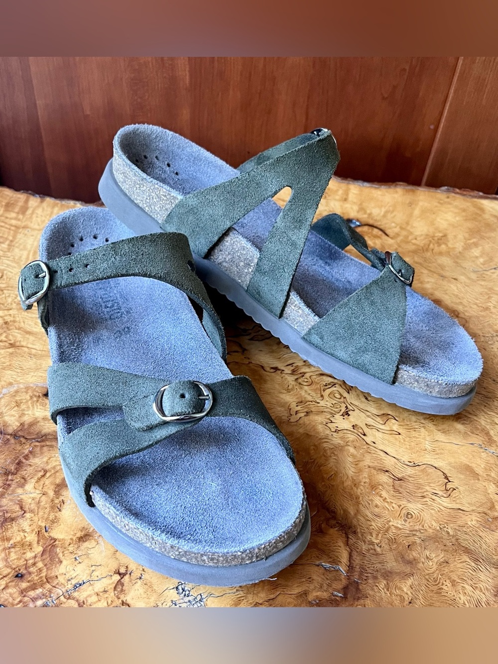 Mephisto Hannel Sandals - Picture 2 of 8